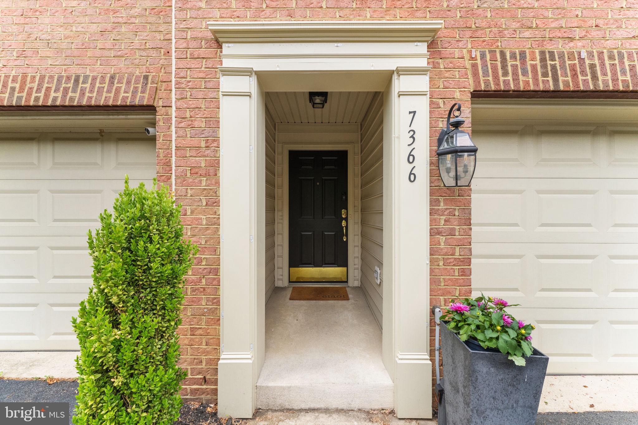 7366 Stream Bluff Way Springfield, VA 22153 - Photo 2 of 46 Rarely available!
