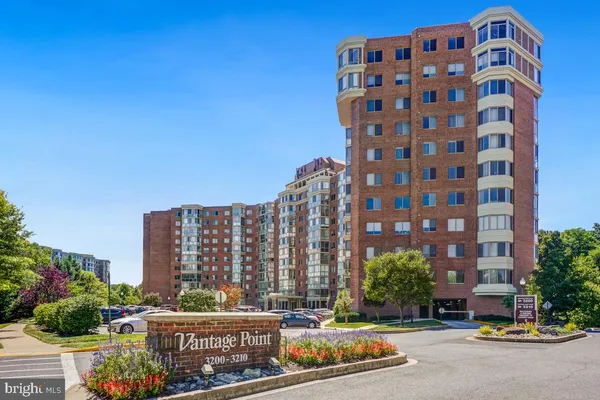 $475,000 | 3200 North Leisure World Boulevard, Unit 906, Silver Spring, MD 20906
