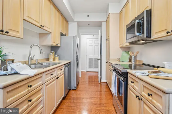 $475,000 | 3200 North Leisure World Boulevard, Unit 906, Silver Spring, MD 20906