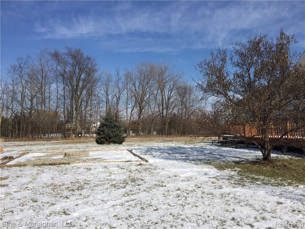 1758 South Summers Road Imlay City, MI 48444 - Photo 25 of 26 yard.jpg