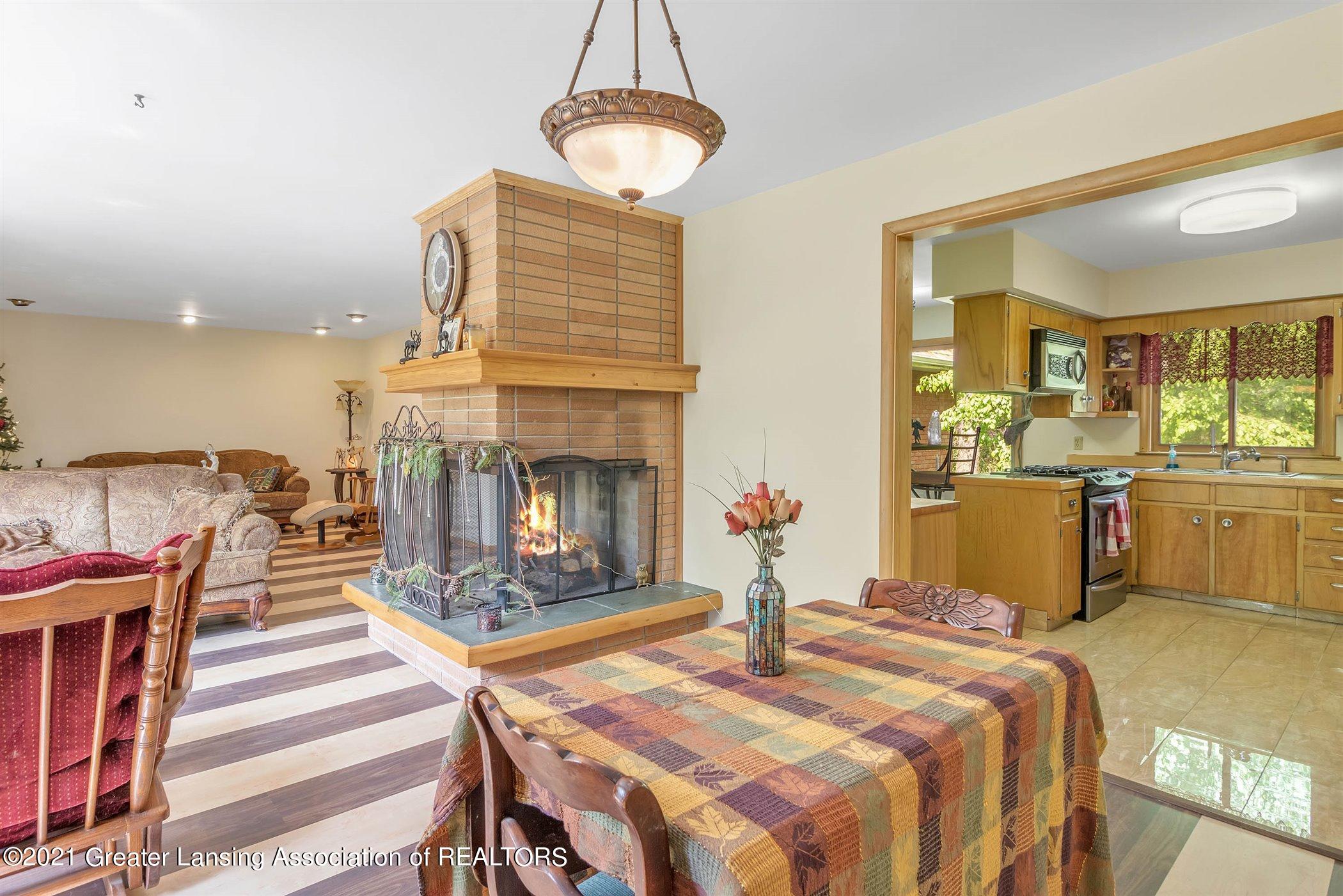 262 South Waverly Road Eaton Rapids, MI 48827 - Photo 12 of 54 13-262 S Waverly Rd-WindowStill-Real-Est