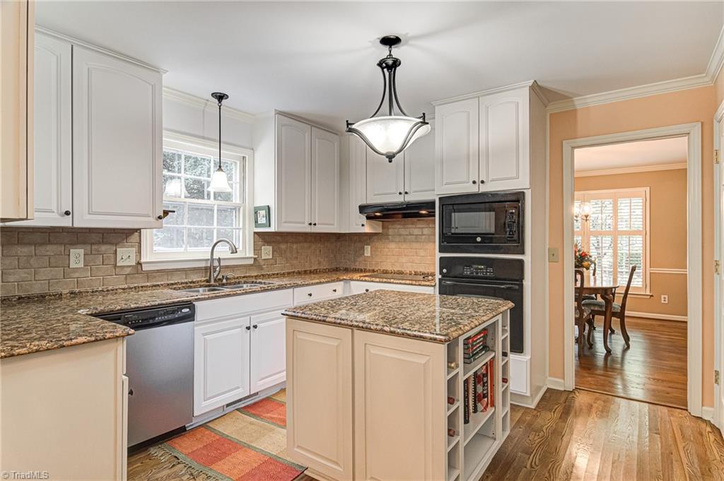 1807 Beechtree Road Greensboro, NC 27408 - Photo 8 of 35 Gallery Image 8