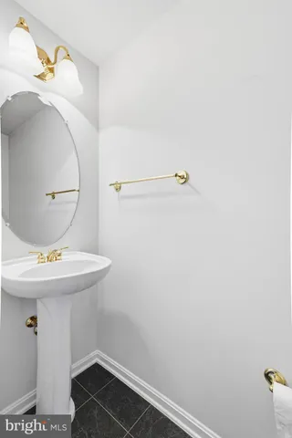 $2,800 | 13532 Stargazer Terrace, Centreville, VA 20120