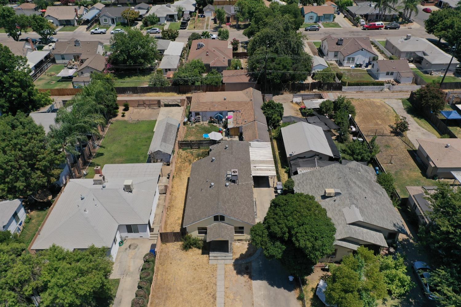 1026 South Church Avenue Reedley, CA 93654 - Photo 2 of 44
