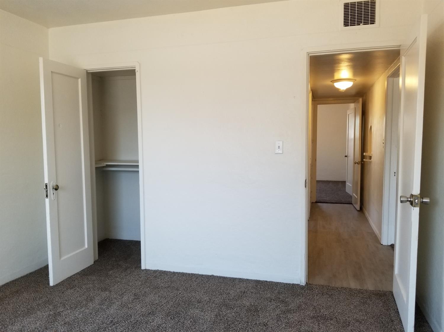1026 South Church Avenue Reedley, CA 93654 - Photo 11 of 44