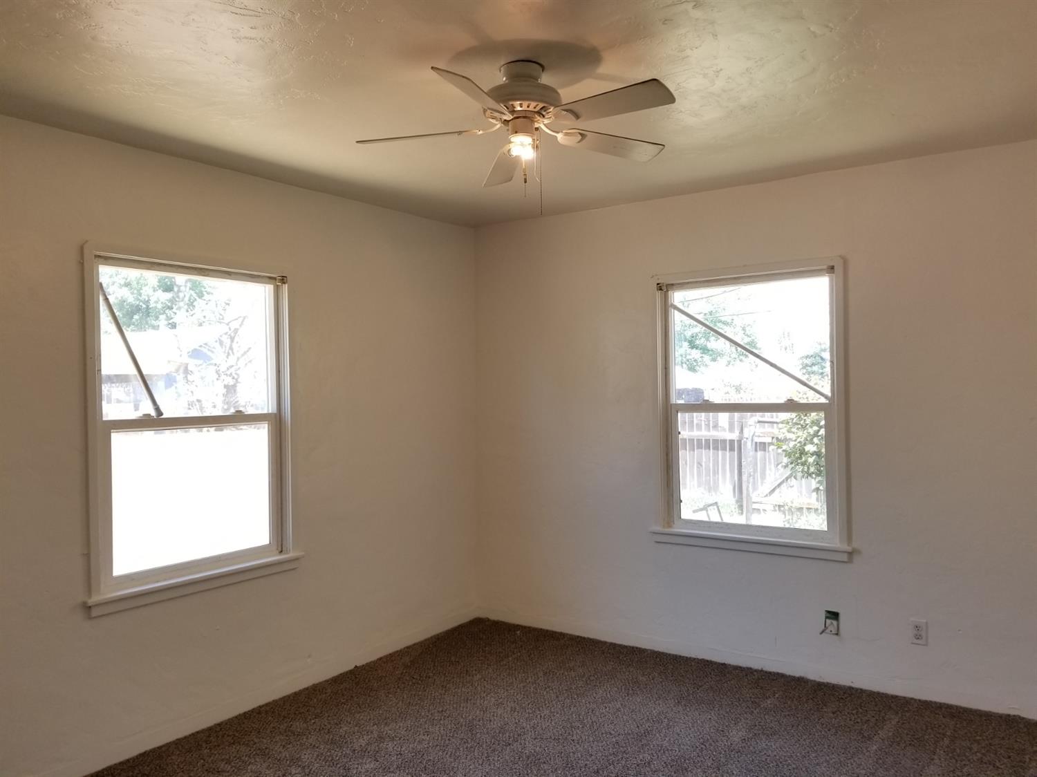 1026 South Church Avenue Reedley, CA 93654 - Photo 16 of 44