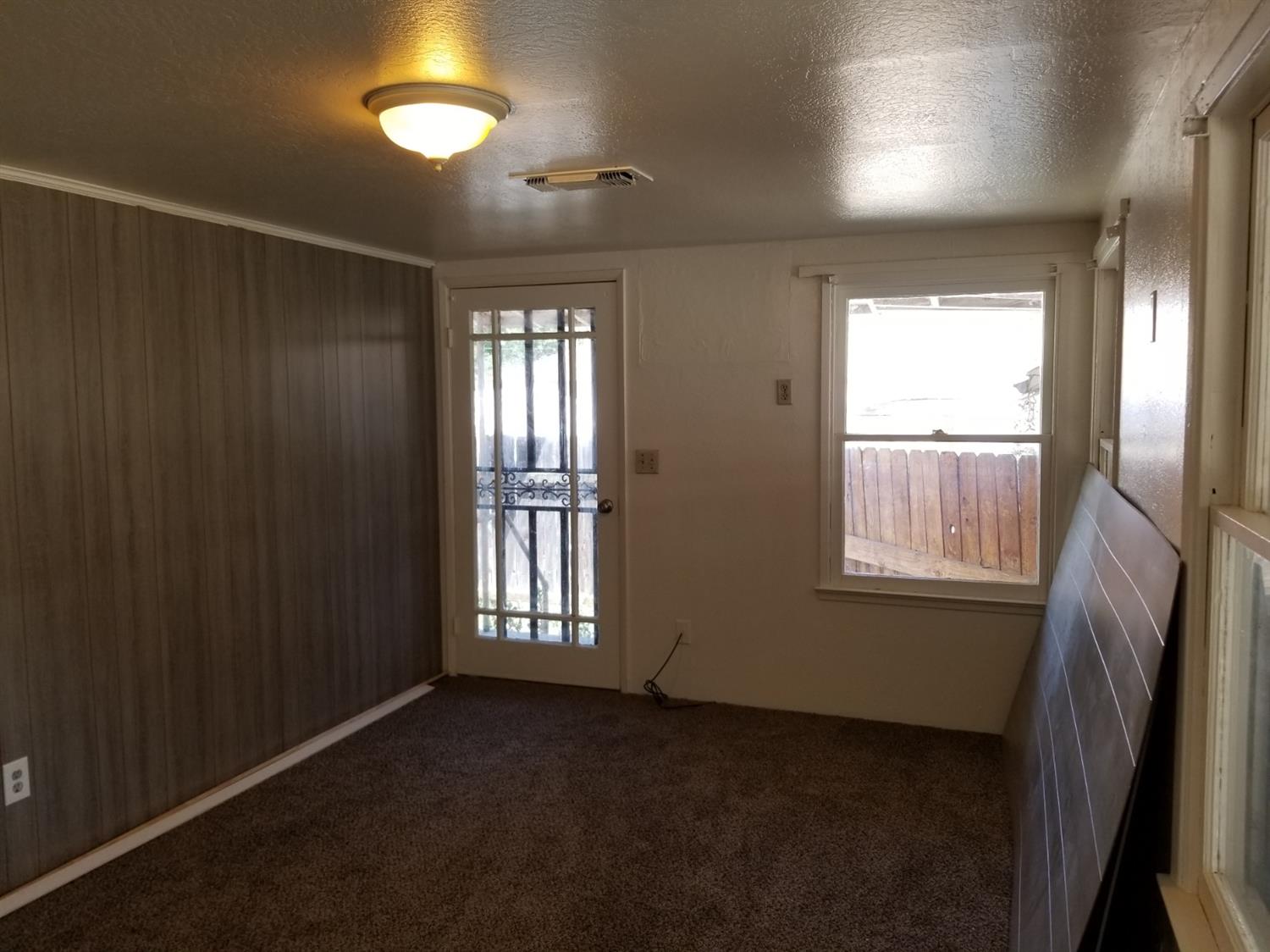 1026 South Church Avenue Reedley, CA 93654 - Photo 20 of 44