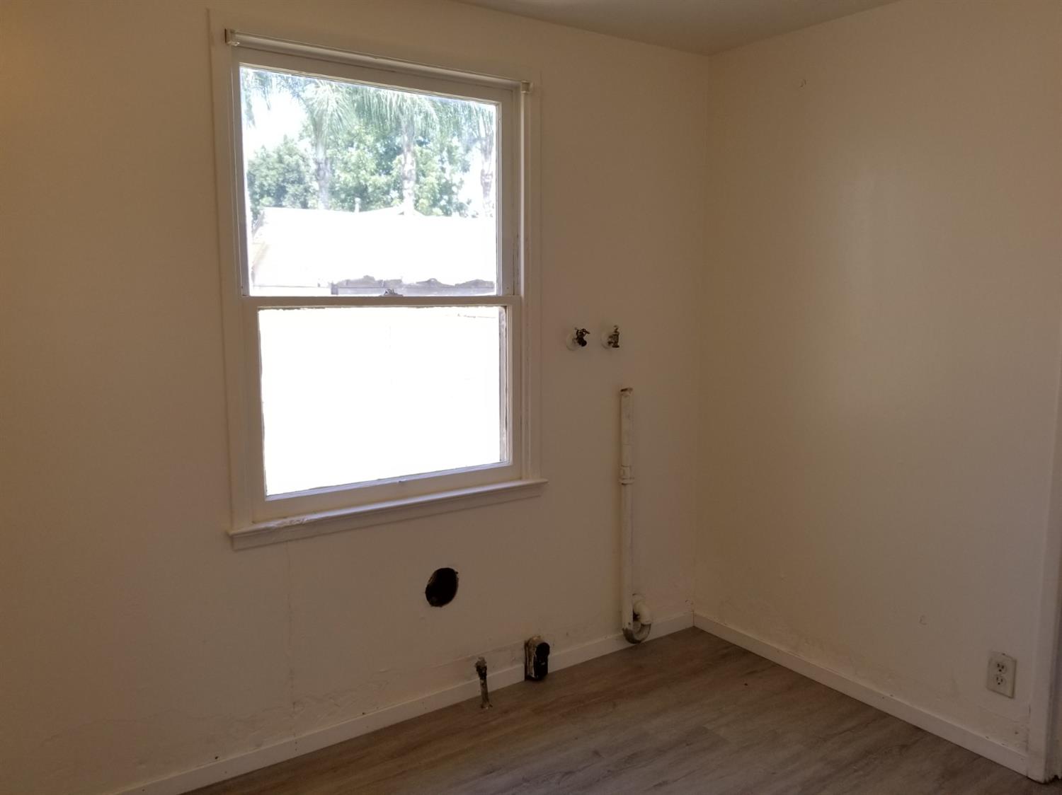 1026 South Church Avenue Reedley, CA 93654 - Photo 22 of 44