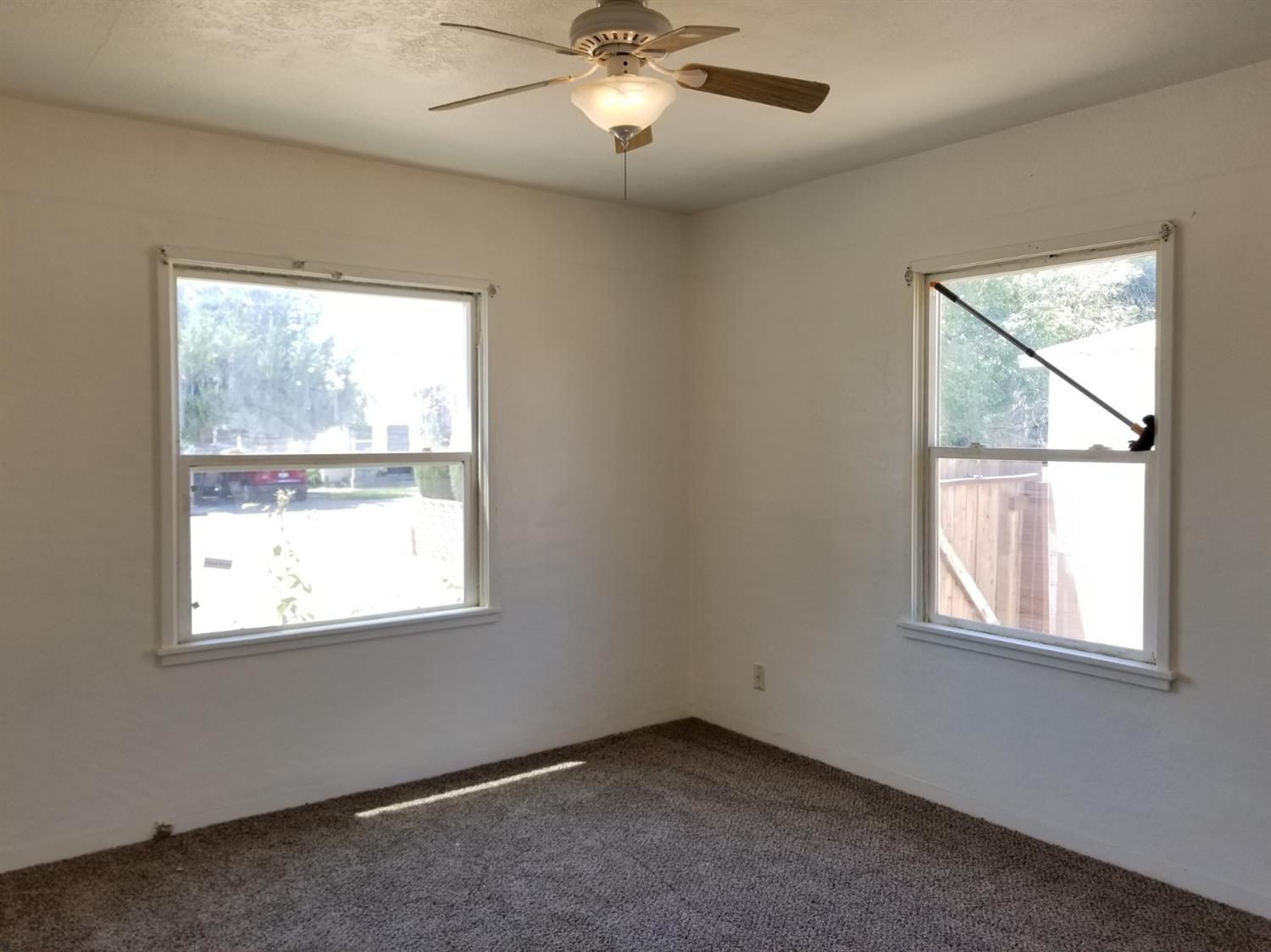 1026 South Church Avenue Reedley, CA 93654 - Photo 10 of 44