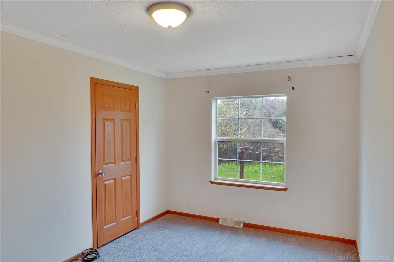 5530 North Stark Road Hope, MI 48628 - Photo 17 of 23 Gallery Image 17