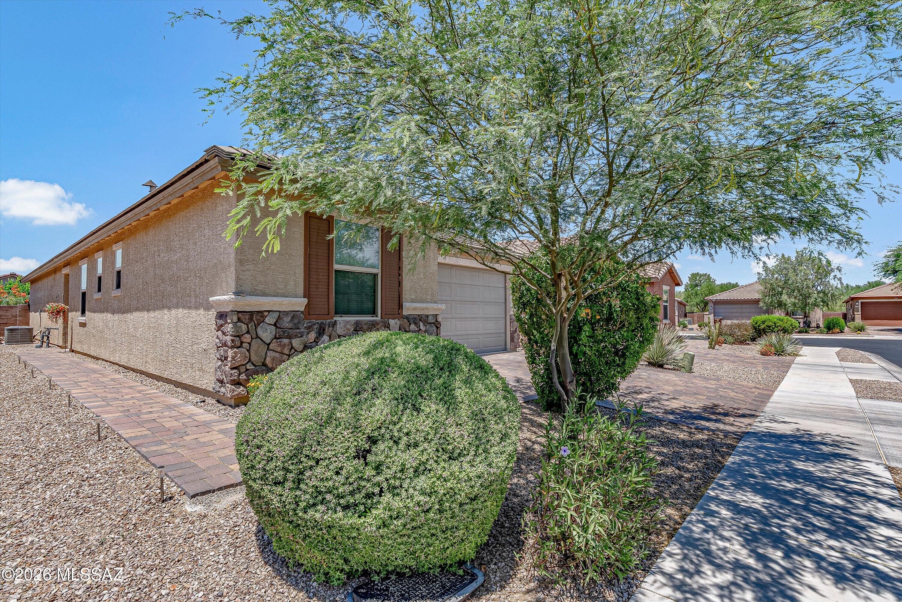 8713 North Rome Court Tucson, AZ 85742 - Photo 3 of 37