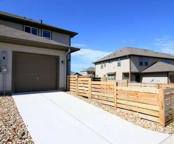 $2,075 | 719 Coconut Grove Street, Pflugerville, TX 78660