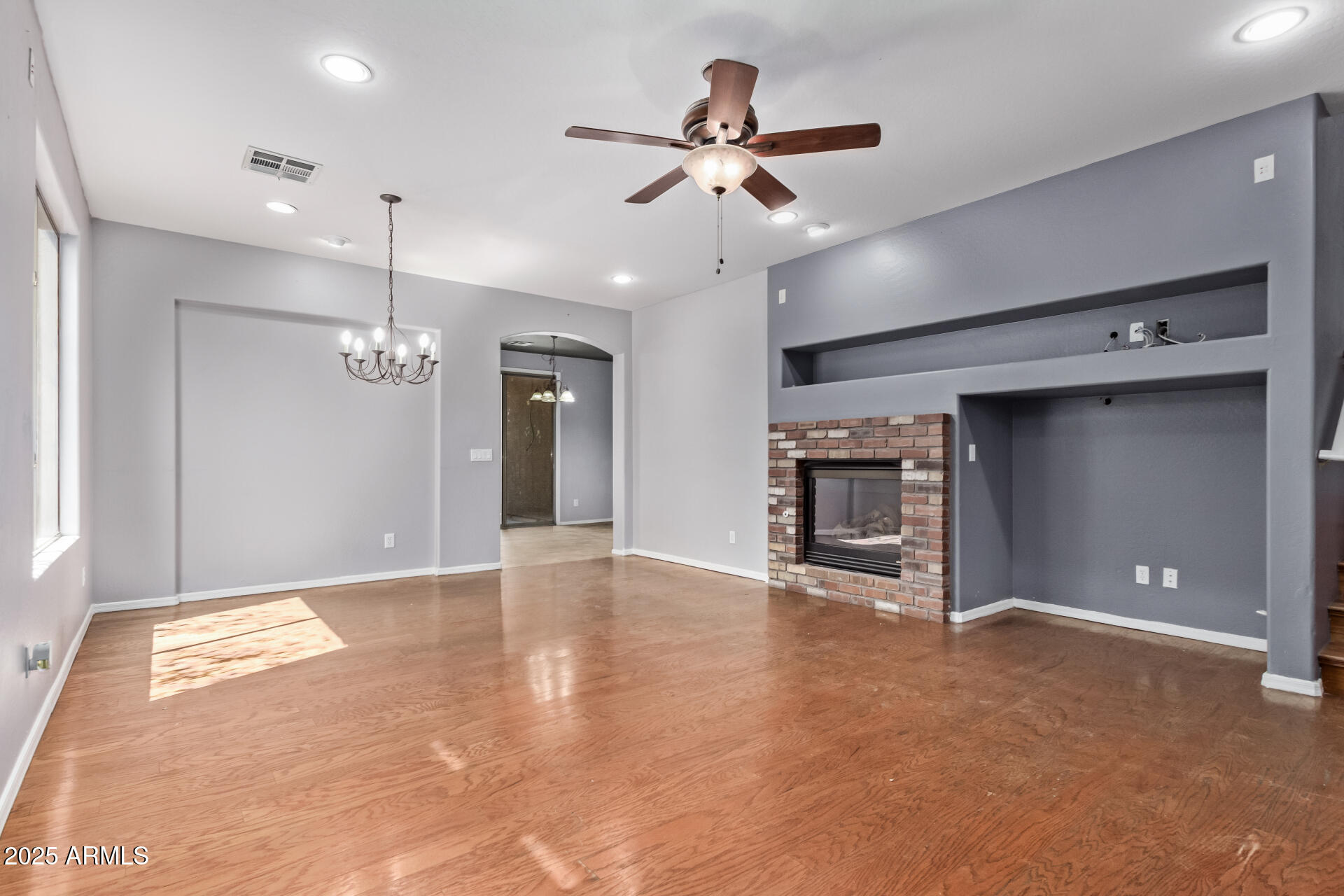 2642 West Florentine Road Phoenix, AZ 85086 - Photo 8 of 41 08 Florentine