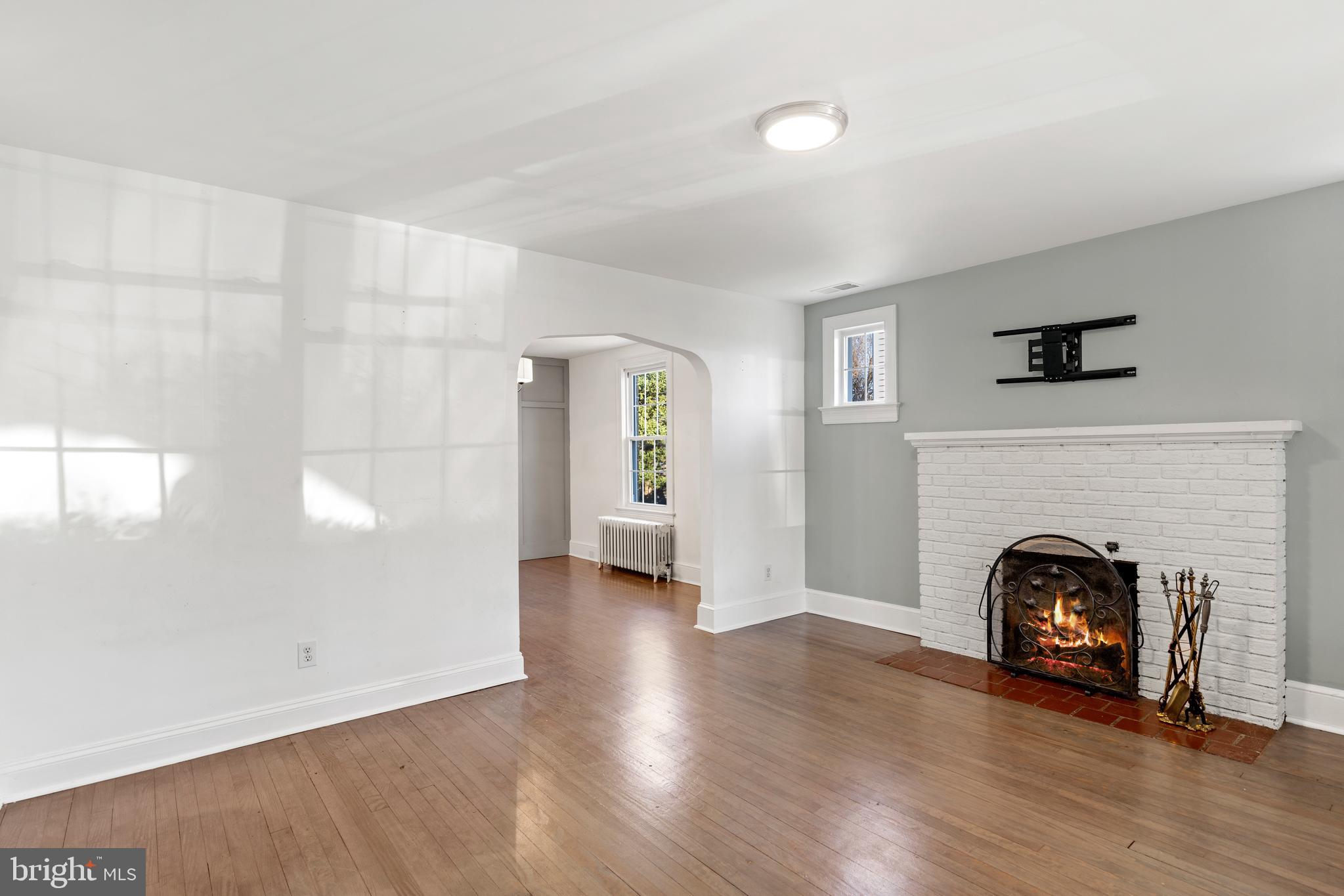 Living room to dining room