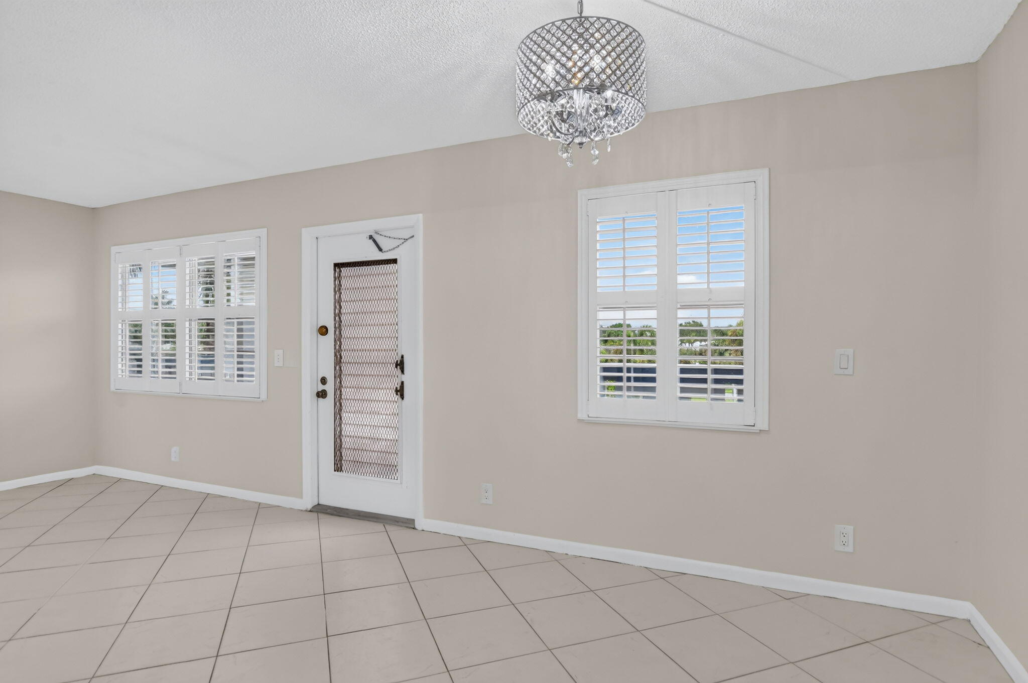 3057 Yarmouth C Boca Raton, FL 33434 - Photo 11 of 59 8-web-or-mls-DSC_5828