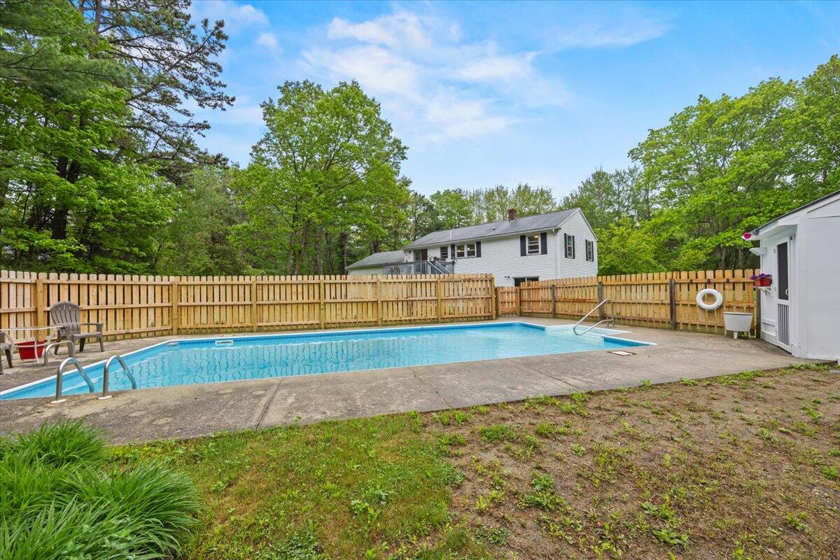 86 Sawyer Road Scarborough, ME 04074 - Photo 3 of 37 35-86 Sawyer-35