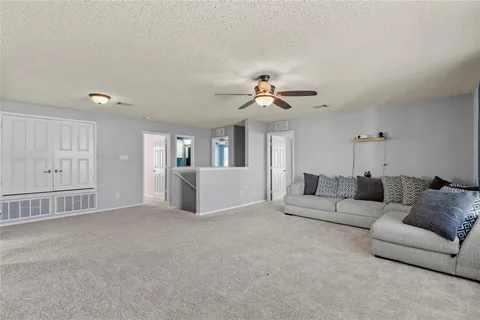 $345,000 | 125 Jefferson Drive, Venus, TX 76084