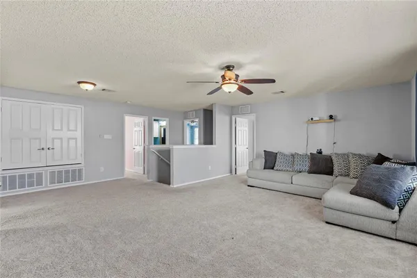 $345,000 | 125 Jefferson Drive, Venus, TX 76084