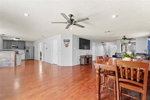 $345,000 | 125 Jefferson Drive, Venus, TX 76084