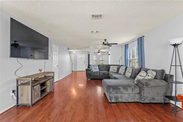 $345,000 | 125 Jefferson Drive, Venus, TX 76084