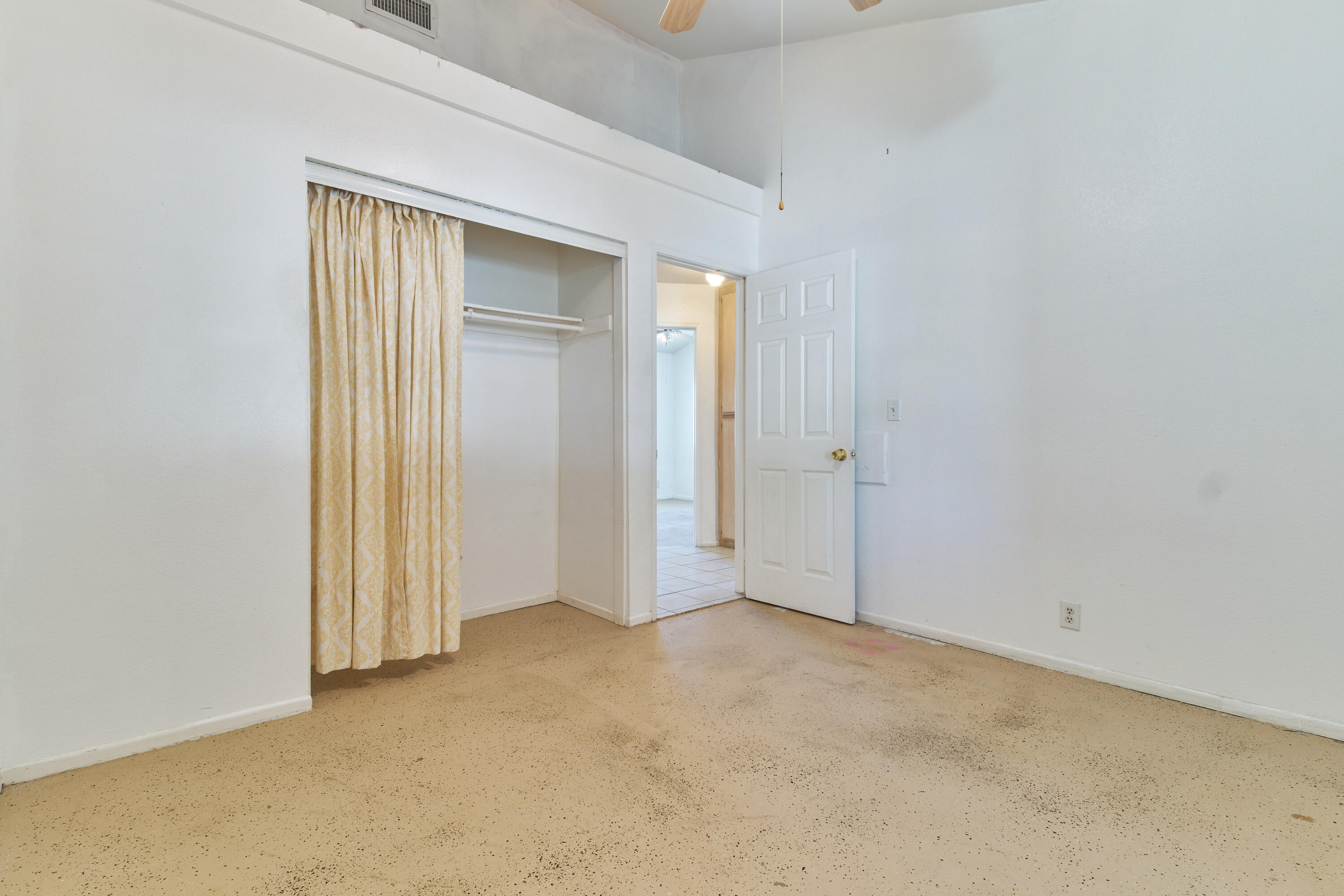66097 San Jose Road Desert Hot Springs, CA 92240 - Photo 19 of 26 an empty room with closet area