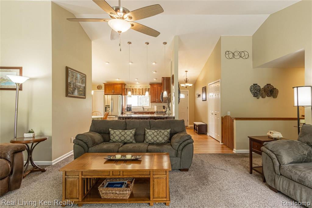 2160 Warrington Road Rochester Hills, MI 48307 - Photo 27 of 55
