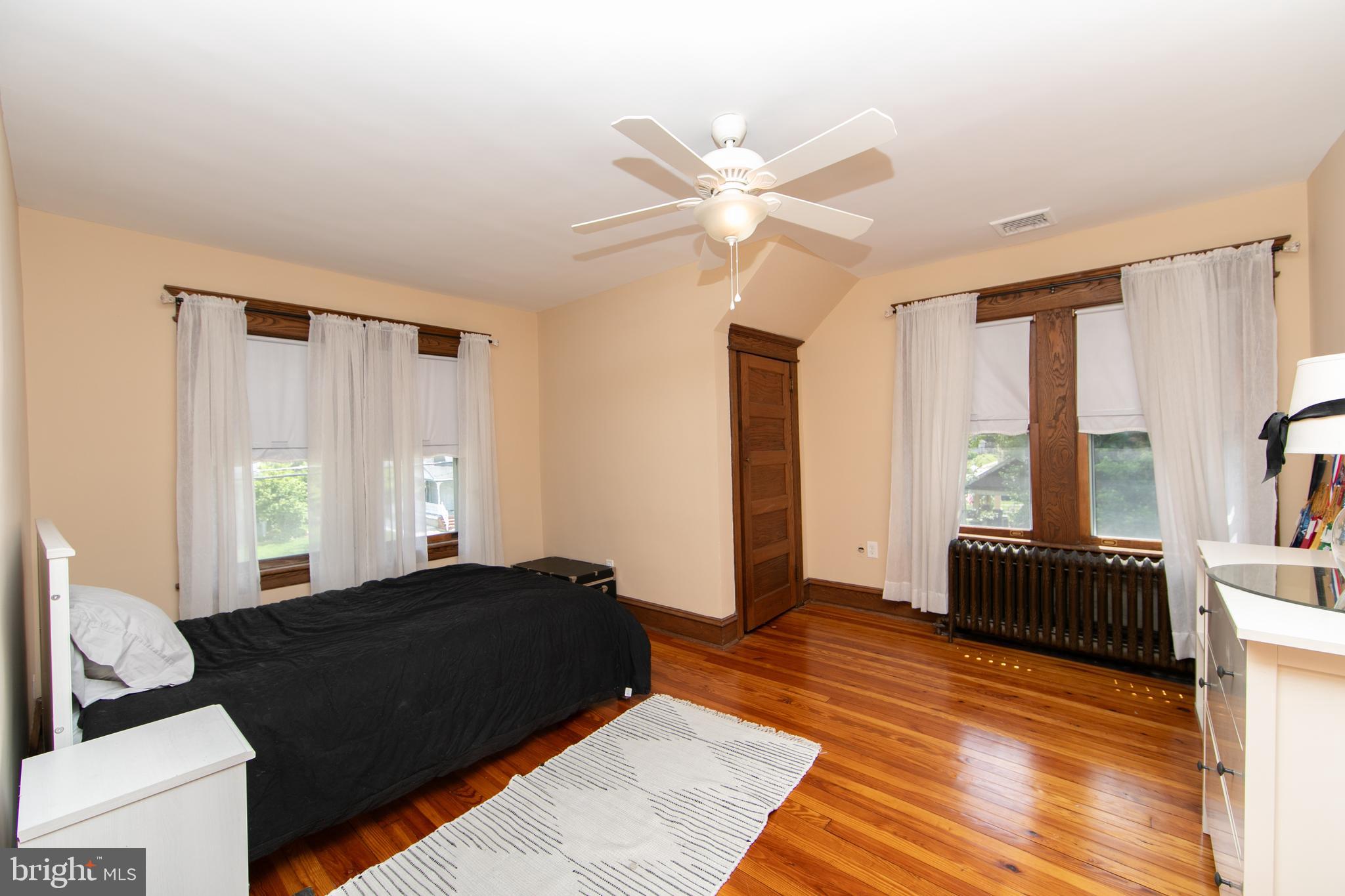 201 Chestnut Street Audubon, NJ 08106 - Photo 39 of 53 Bedroom 3