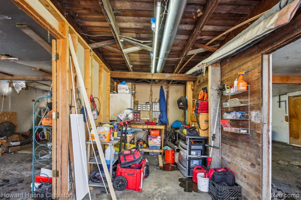 701 West Commerce Road Commerce Township, MI 48382 - Photo 45 of 63