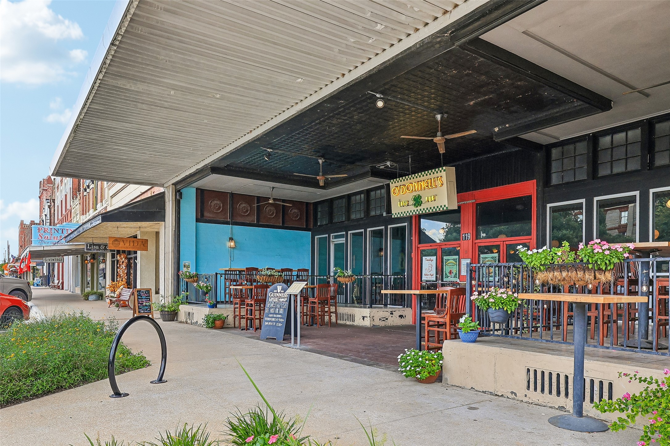 372 Old Lockhart Road Lockhart, TX 78644 - Photo 38 of 40 Sheltered storefront sidewalk spaces offer excellent opportunities for outdoor seating and retail display.