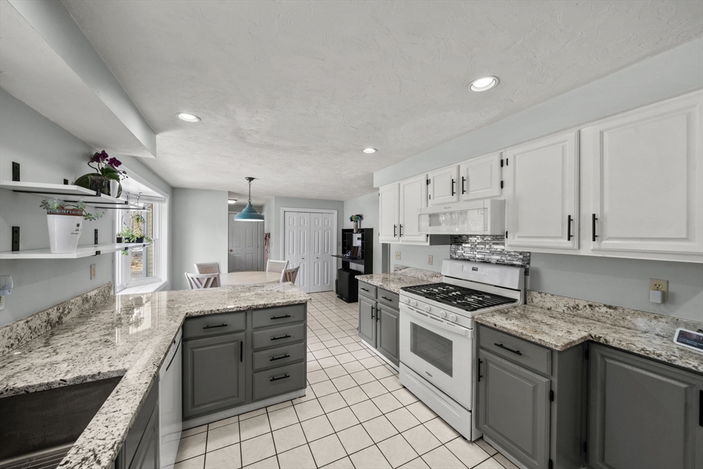 11 Watson Drive Mashpee, MA 02649 - Photo 13 of 38