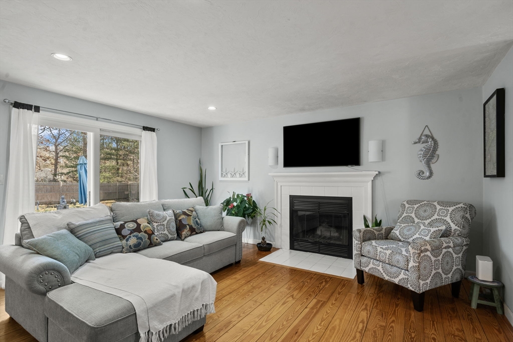 11 Watson Drive Mashpee, MA 02649 - Photo 6 of 38