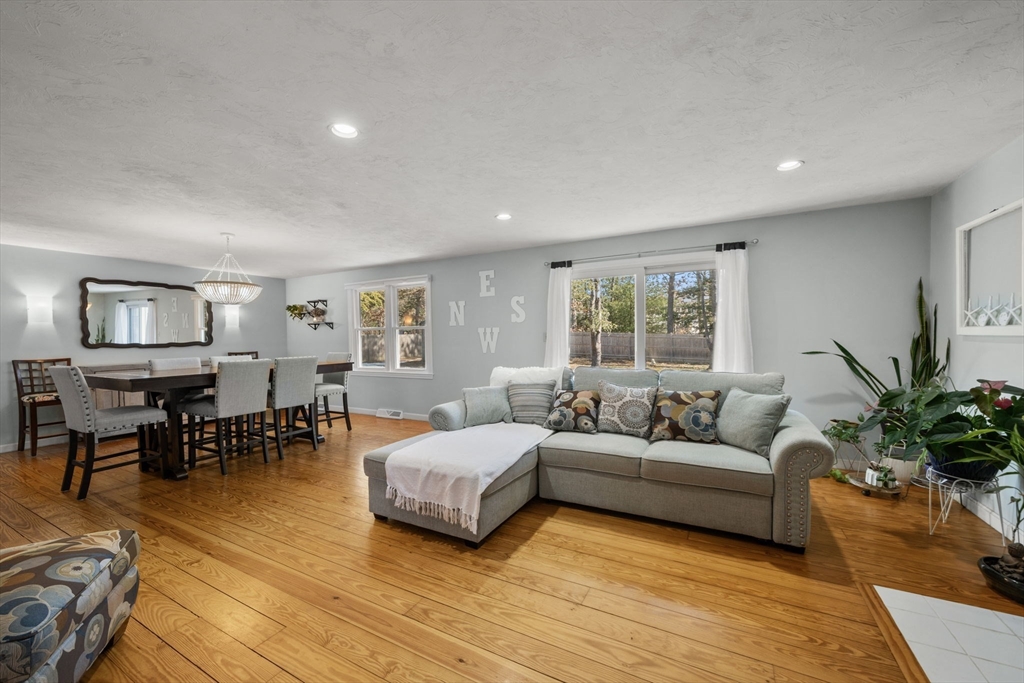 11 Watson Drive Mashpee, MA 02649 - Photo 7 of 38