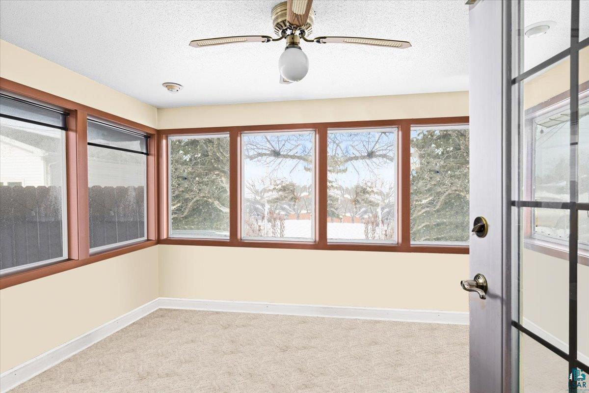 601 12th Avenue Two Harbors, MN 55616 - Photo 16 of 27