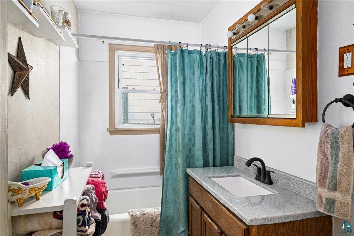 601 12th Avenue Two Harbors, MN 55616 - Photo 17 of 27