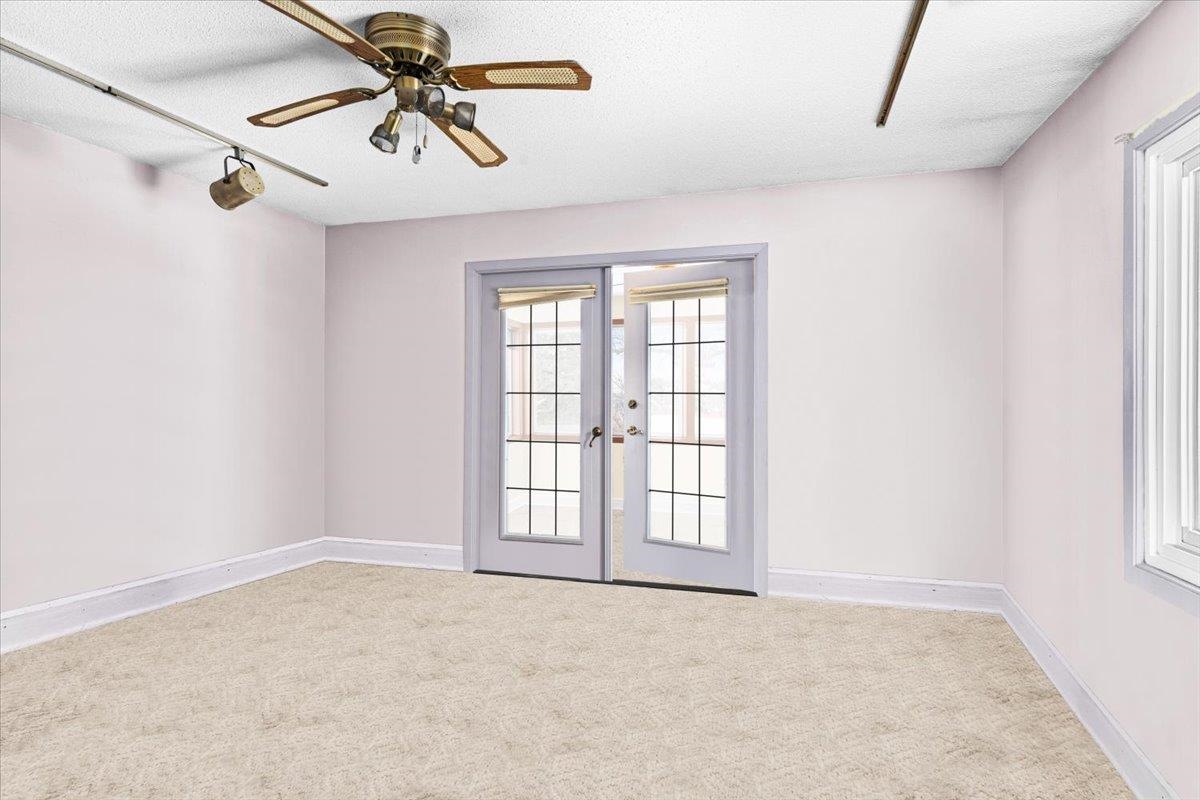 601 12th Avenue Two Harbors, MN 55616 - Photo 18 of 27