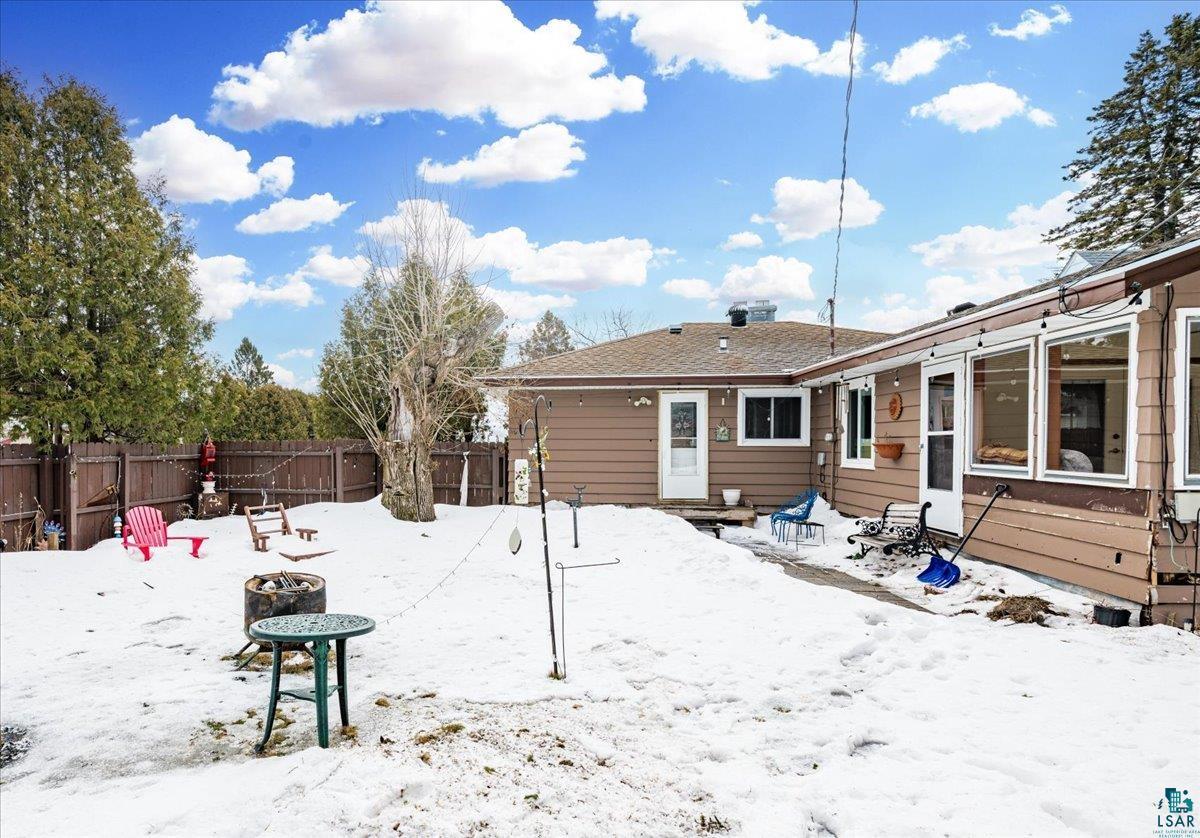 601 12th Avenue Two Harbors, MN 55616 - Photo 2 of 27