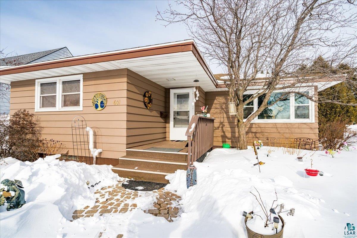 601 12th Avenue Two Harbors, MN 55616 - Photo 23 of 27