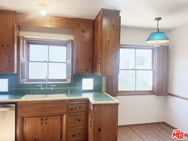 $4,800 | 13054 Hartsook Street, Sherman Oaks, CA 91423