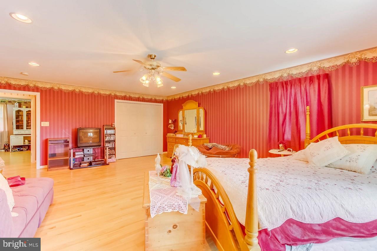 17665 Ridge Meadow Road Stewartstown, PA 17363 - Photo 13 of 28 Gallery Image 13