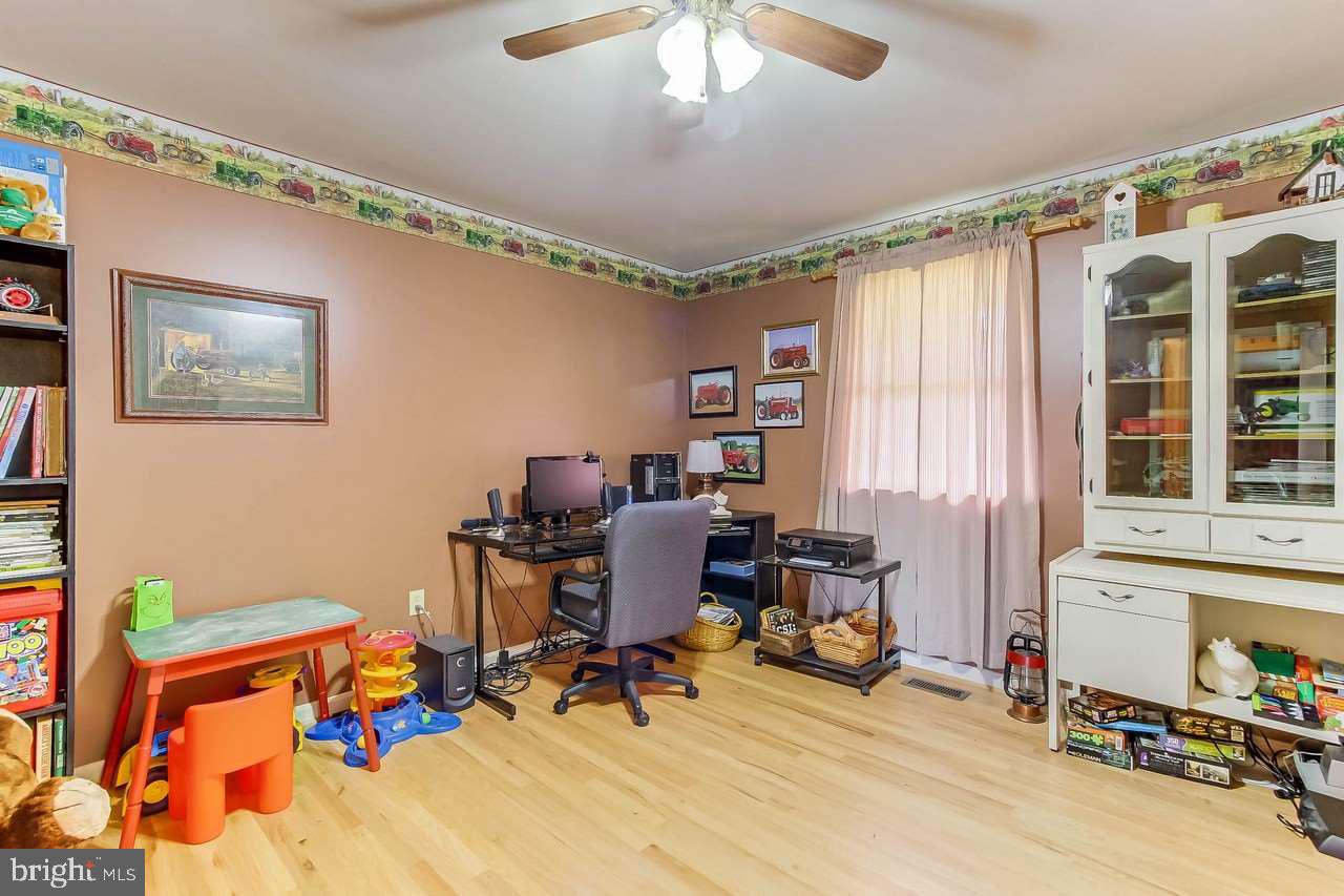 17665 Ridge Meadow Road Stewartstown, PA 17363 - Photo 15 of 28 Gallery Image 15