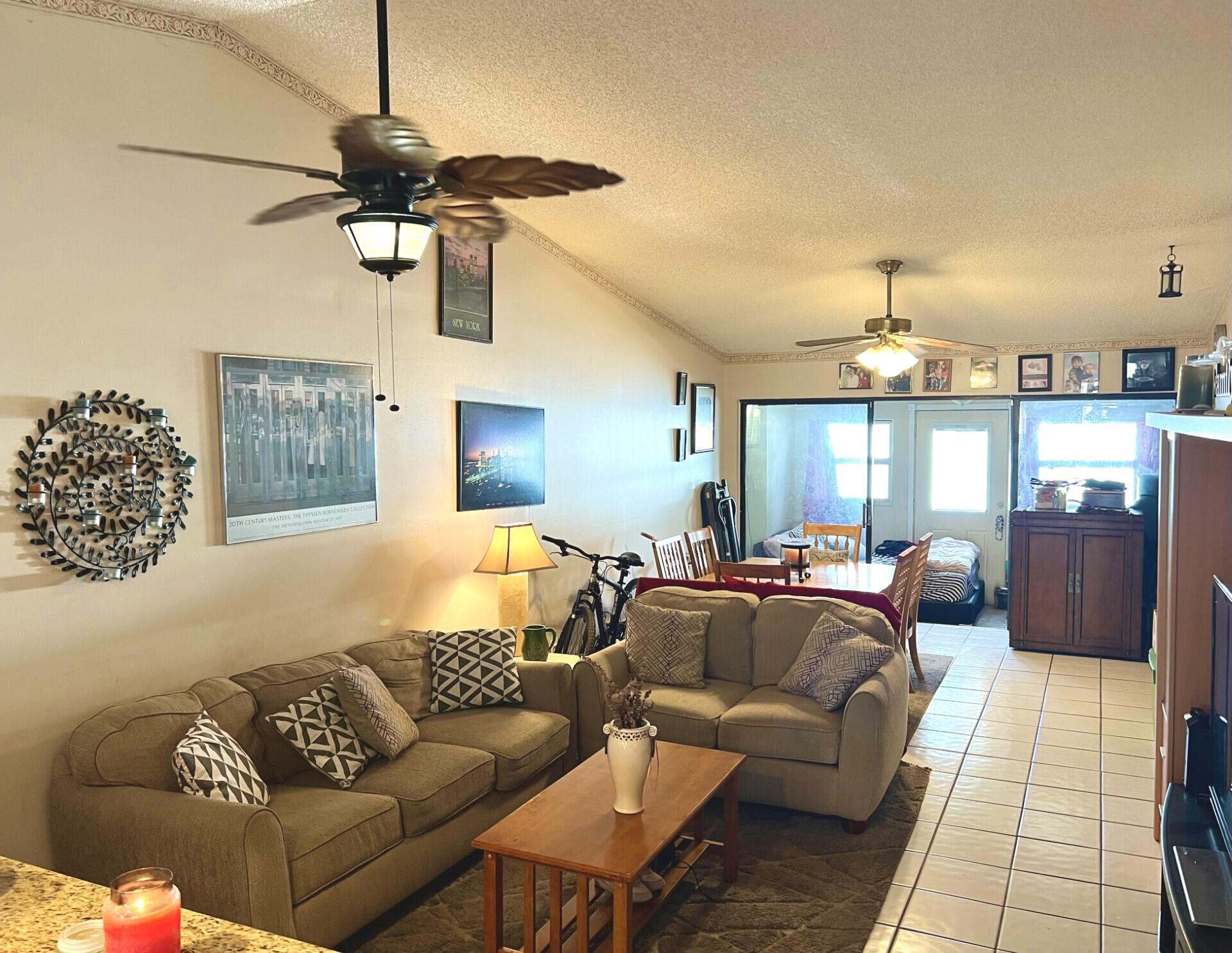 557 Banks Road Margate, FL 33063 - Photo 4 of 17 Great Room