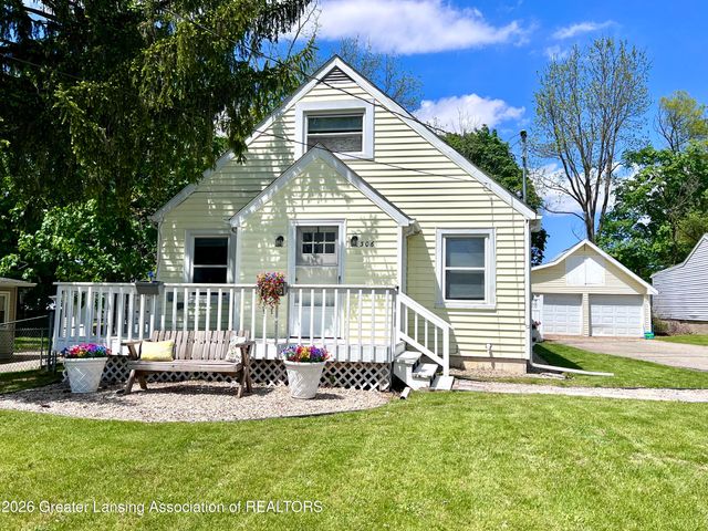 $265,000 | 306 West Madison Street, Dewitt, MI 48820