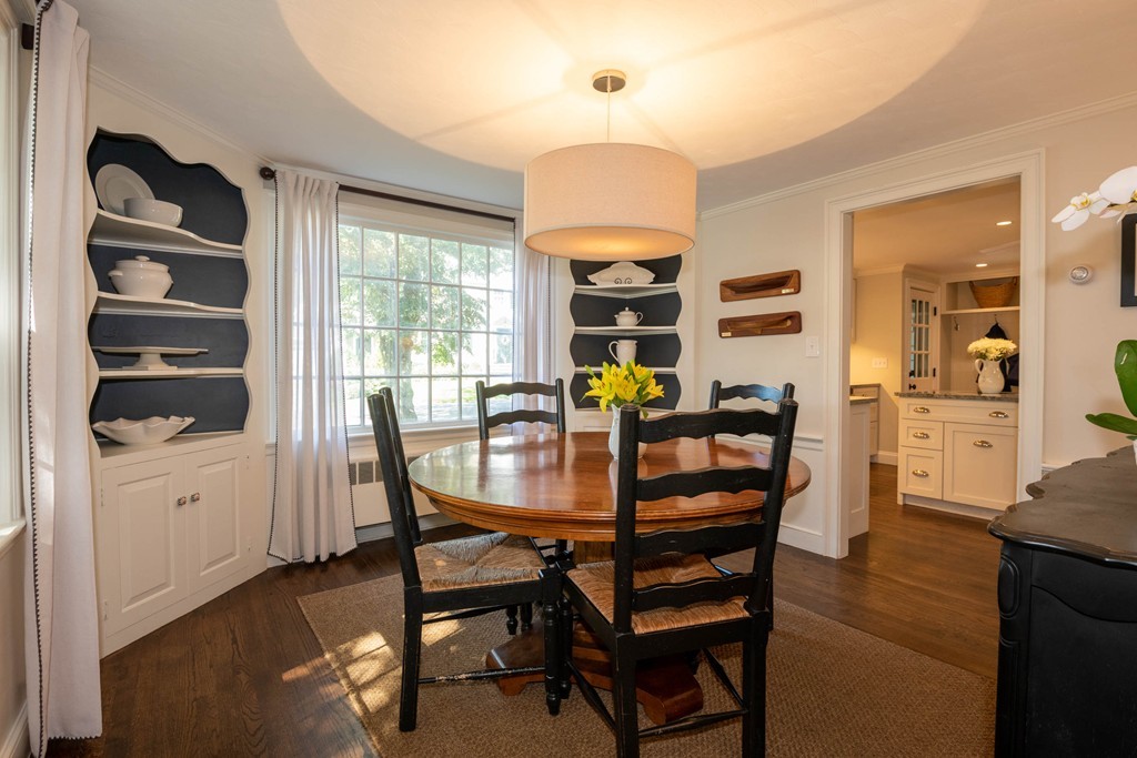 17 Mohawk Road Marblehead, MA 01945 - Photo 11 of 30