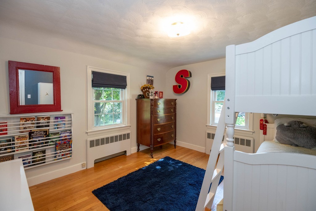17 Mohawk Road Marblehead, MA 01945 - Photo 25 of 30
