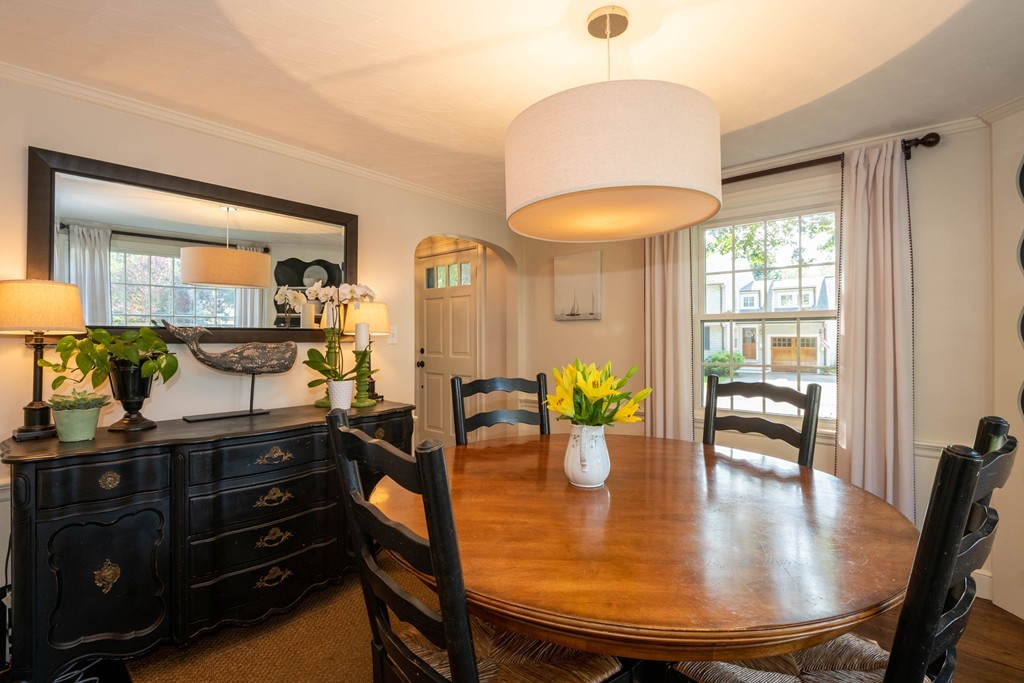17 Mohawk Road Marblehead, MA 01945 - Photo 10 of 30