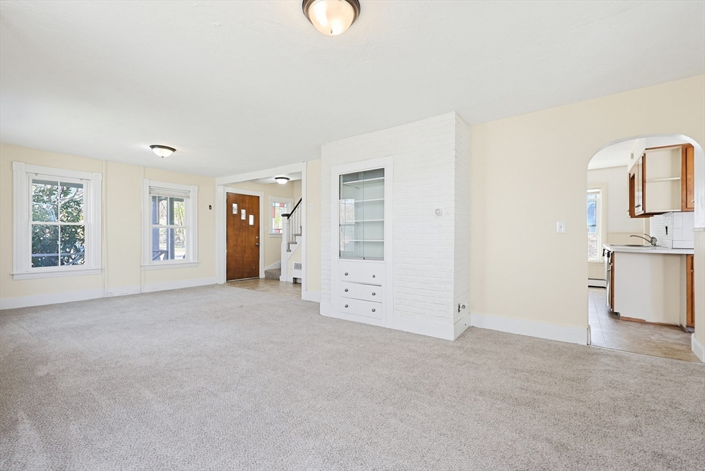 119 Hope Avenue Worcester, MA 01603 - Photo 13 of 42 a view of a livingroom with furniture