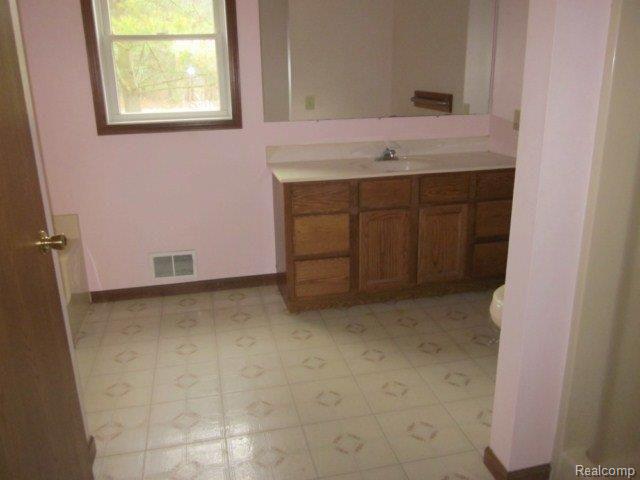 7678 Ravenswood Road Goodells, MI 48027 - Photo 15 of 20 IMG_4277