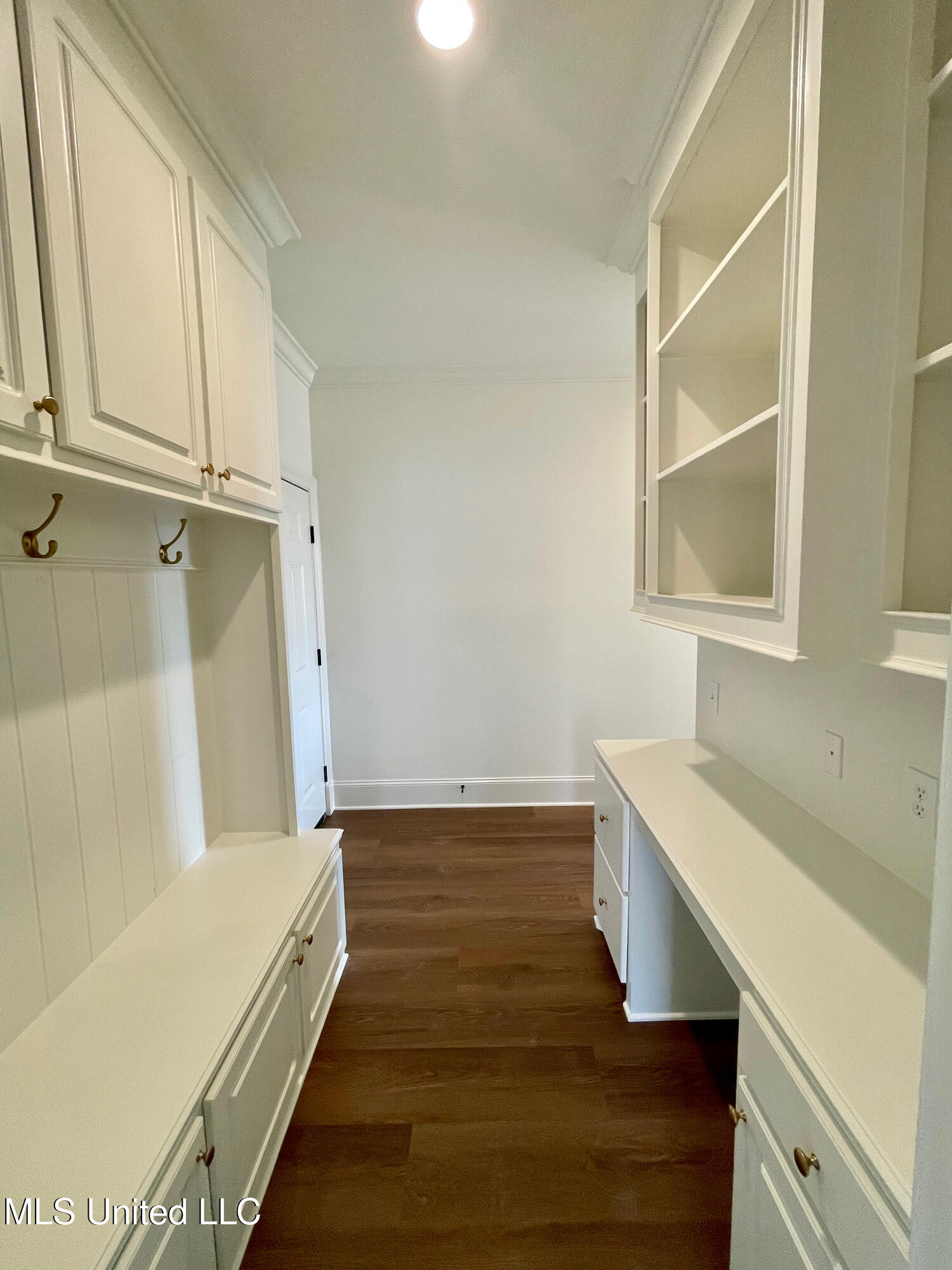 196 Azure Drive Canton, MS 39046 - Photo 10 of 26 IMG_7201