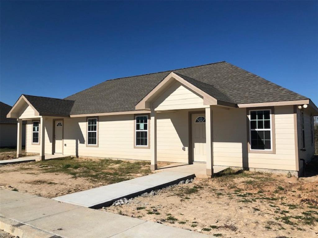 PRE-GRAND OPENING AVAILABILITY! Brand new duplexes in the wide open spaces of Needville! Come on in!