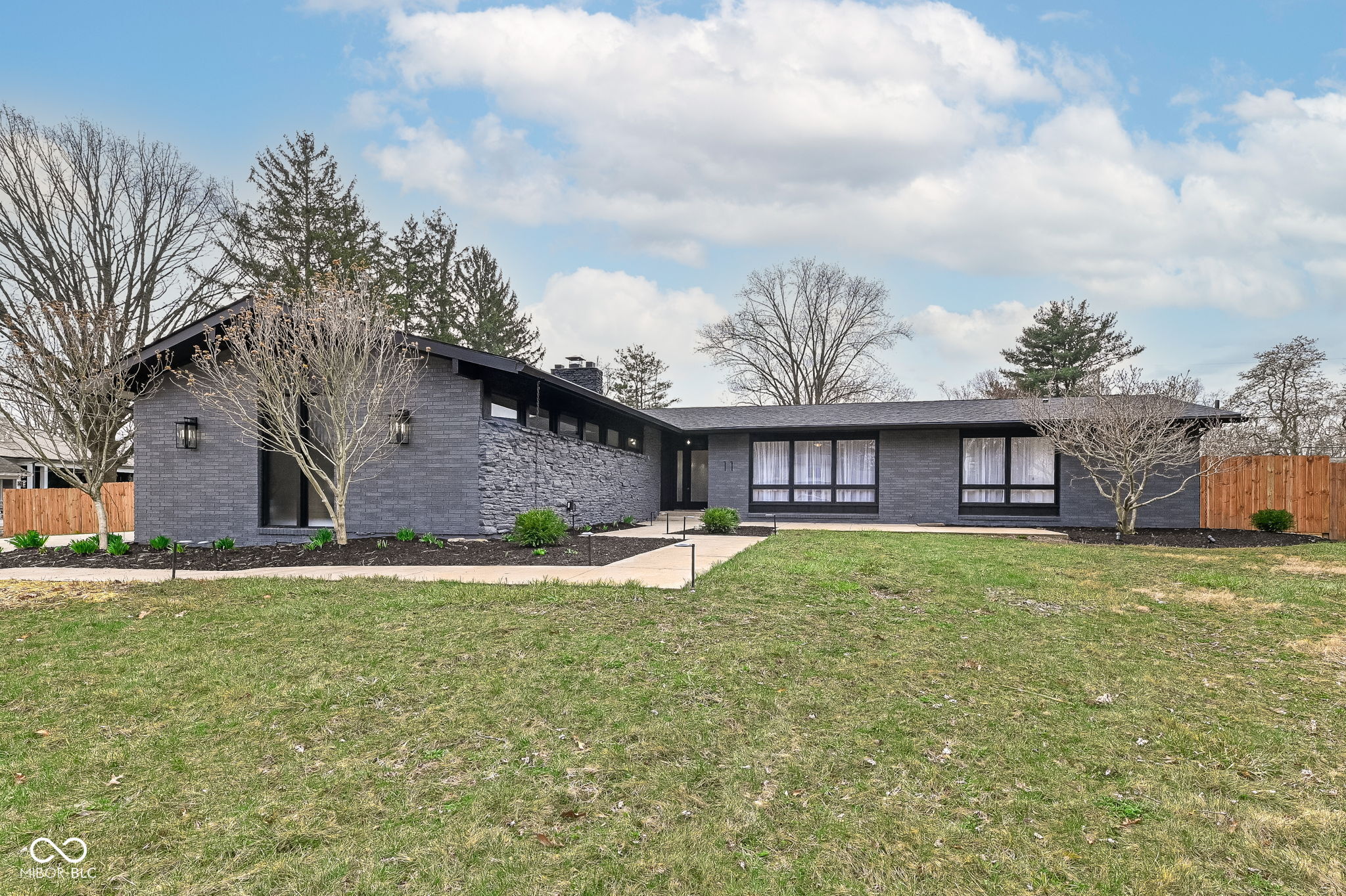 11 Bennett Road Carmel, IN 46032 - Photo 1 of 51 Gallery Image 1